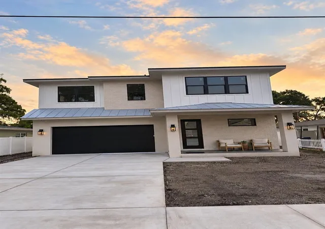 Single family home for sale at 205 N Woodlynne Ave, TAMPA, FL 33609 | MLS# TB8540798