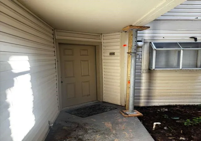 Photo 2 of Condo for sale at 1940 Lake Atriums Cir #89, Orlando, FL 32839 | MLS# O6435229 | Listing updated on 2026-08-28