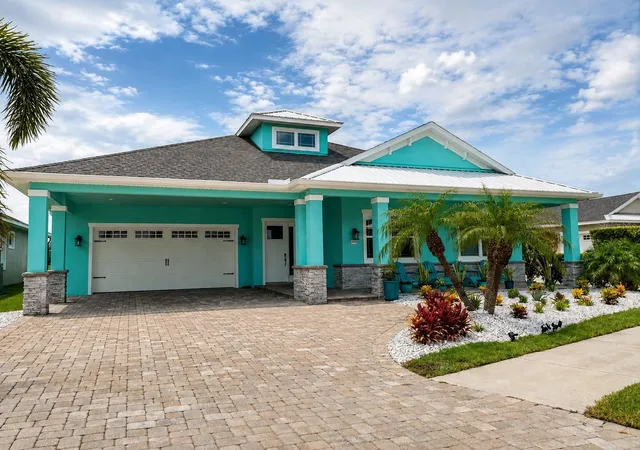 Photo 3 of Single family home for sale at 2931 Bella Flore Ter, New Smyrna Beach, FL 32168 | MLS# O6435230 | Listing updated on 2026-09-24
