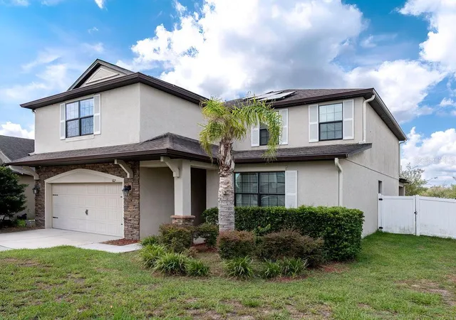 3rd image of 612 Silverthorn Pl, Groveland, FL 34736 | MLS# G5116704