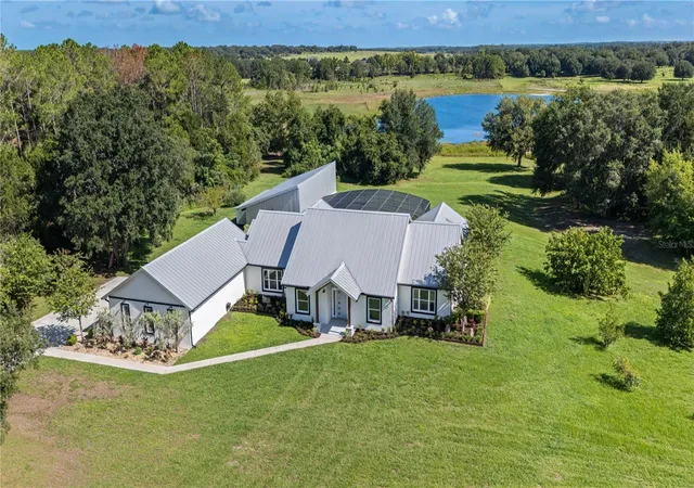 1st image of 19415 Villa City Rd, Groveland, FL 34736 | MLS# G5116705