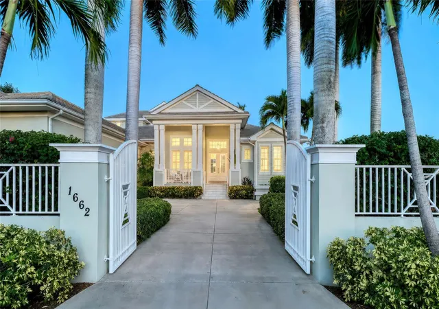 Photo 2 of Sale Pending at 1662 Anchorage St, Sarasota, FL 34231 | MLS# A4703560 | Listing updated on 2026-09-15