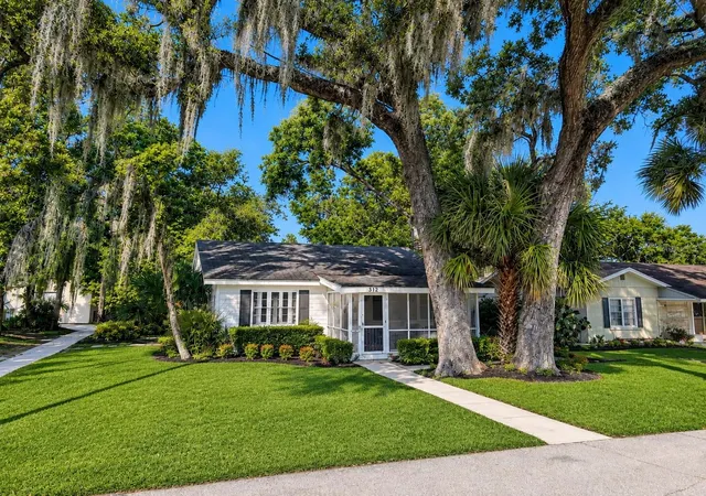 Photo 2 of Single family home for sale at 312 Hillman St, New Smyrna Beach, FL 32168 | MLS# NS1089049 | Listing updated on 2026-09-08