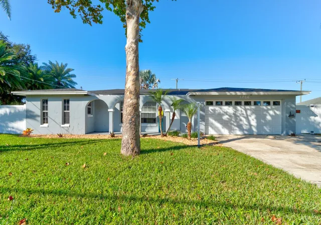 Photo 1 of Single family home for sale at 1026 Lake Ave, Edgewater, FL 32132 | MLS# NS1089050 | Listing updated on 2026-10-20