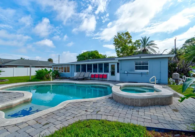 31st image of 1026 Lake Ave, Edgewater, FL 32132 | MLS# NS1089050