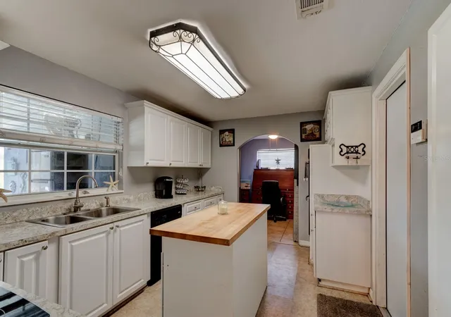 5th image of 1026 Lake Ave, Edgewater, FL 32132 | MLS# NS1089050