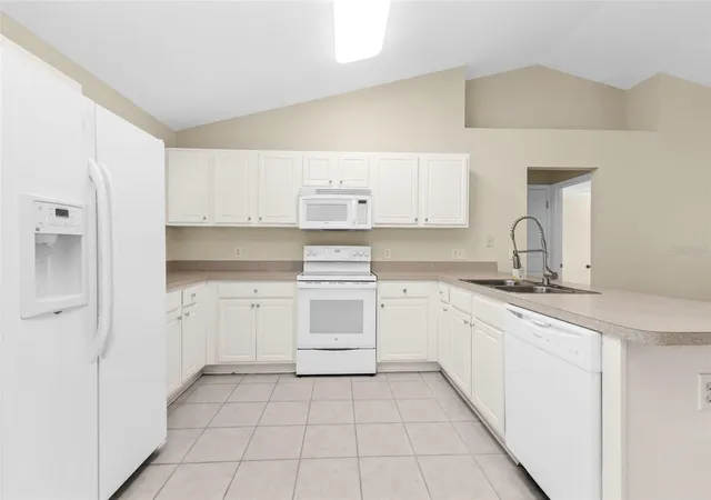 5th image of 5570 Montego Ln, Port Charlotte, FL 33981 | MLS# C7529801