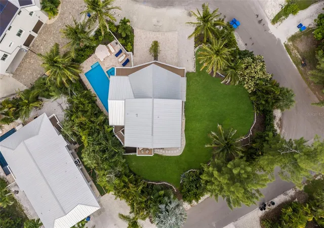 Photo 78 of Single family home for sale at 315 Hammock Cir, ANNA MARIA, FL 34216 | MLS# A4703564 | Listing updated on 2026-09-27