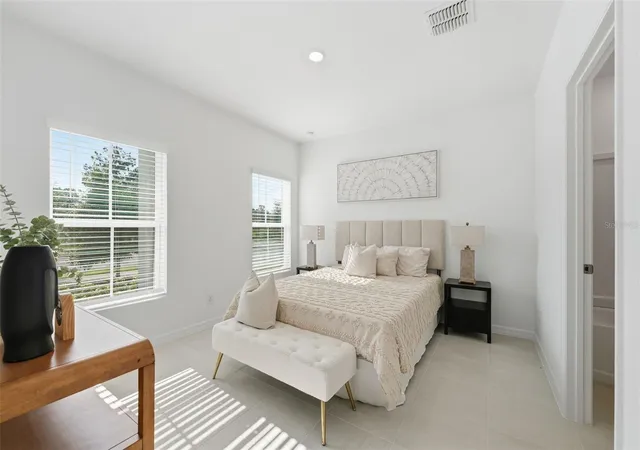4th image of 748 Farfields St, Deland, FL 32724 | MLS# O6435243