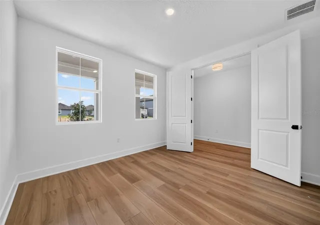 5th image of 30106 Emerald Forest Dr, Mount Dora, FL 32757 | MLS# TB8540809