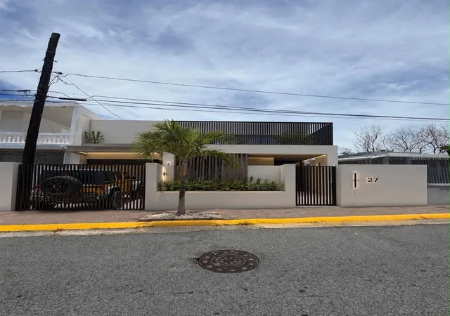 Photo 1 of Single family home for sale at 103 Bay View, Catano, PR 00962 | MLS# PR9123564 | Listing updated on 2026-10-23