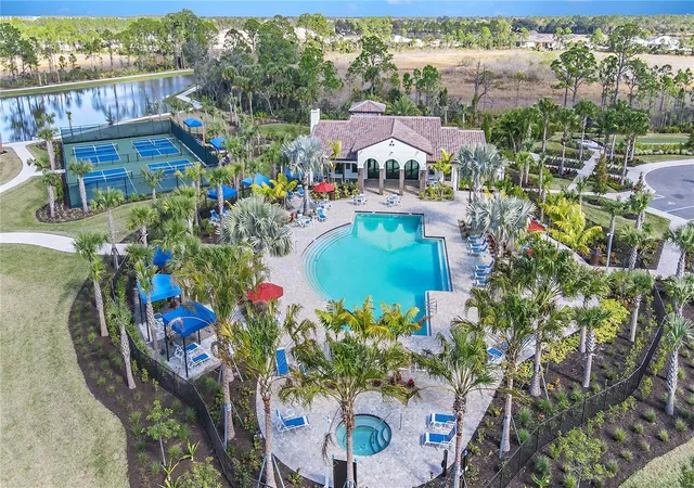 Photo 2 of Single family home for sale at 333 Altamura Cir, Nokomis, FL 34275 | MLS# A4703568 | Listing updated on 2026-10-06