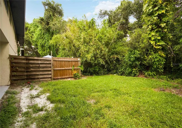 2nd image of 1125 Longfellow Wy, SARASOTA, FL 34243