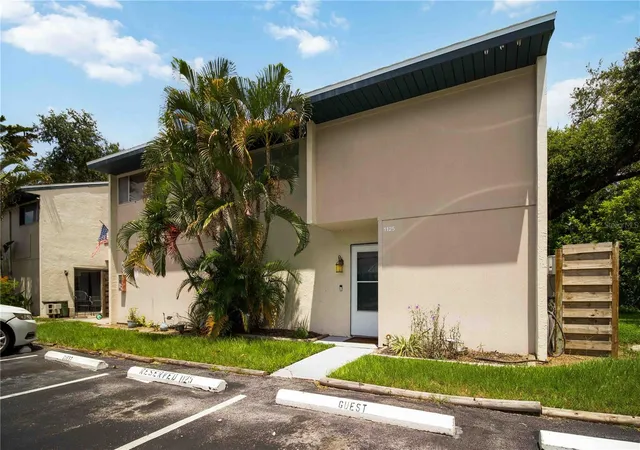 31st image of 1125 Longfellow Wy #125-B, Sarasota, FL 34243 | MLS# A4703569