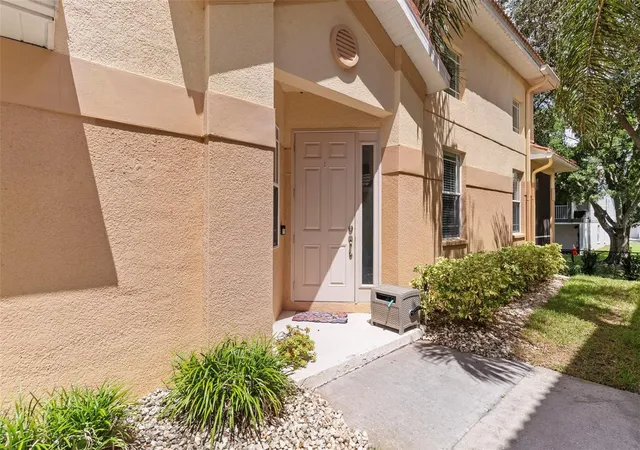 Photo 3 of Townhouse for sale at 1437 Ridge Ter, Tarpon Springs, FL 34689 | MLS# TB8540819 | Listing updated on 2026-09-03