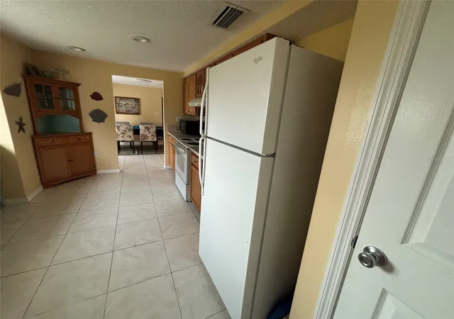 Photo 3 of Single family home for sale at 650 Hartford Dr Nw, Port Charlotte, FL 33952 | MLS# A4703575 | Listing updated on 2026-09-06