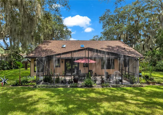 4th image of 202 Pebble Ct, Deltona, FL 32725 | MLS# O6435264