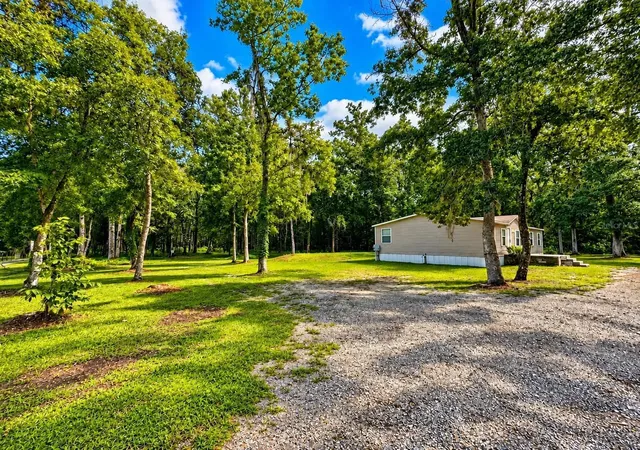 Photo 4 of Manufactured home for sale at 13539 Citrus Wy, Brooksville, FL 34601 | MLS# TB8540834 | Listing updated on 2026-10-05
