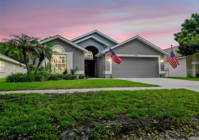 Photo 1 of Single family home for sale at 5720 Hawklake Rd, Lithia, FL 33547 | MLS# TB8540847 | Listing updated on 2026-09-08