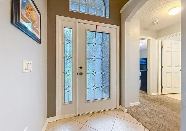 Photo 4 of Single family home for sale at 5720 Hawklake Rd, Lithia, FL 33547 | MLS# TB8540847 | Listing updated on 2026-09-08
