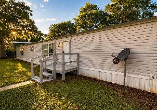 2nd image of 17689 Se 14th St, Silver Springs, FL 34488 | MLS# TB8540851