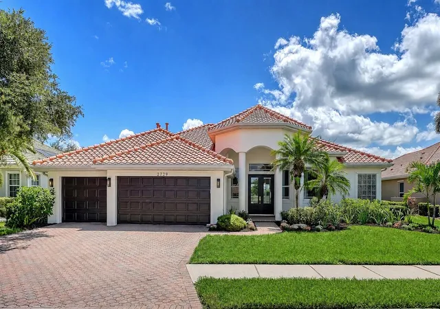 2nd image of 2729 Harvest Dr, Sarasota, FL 34240 | MLS# A4703580