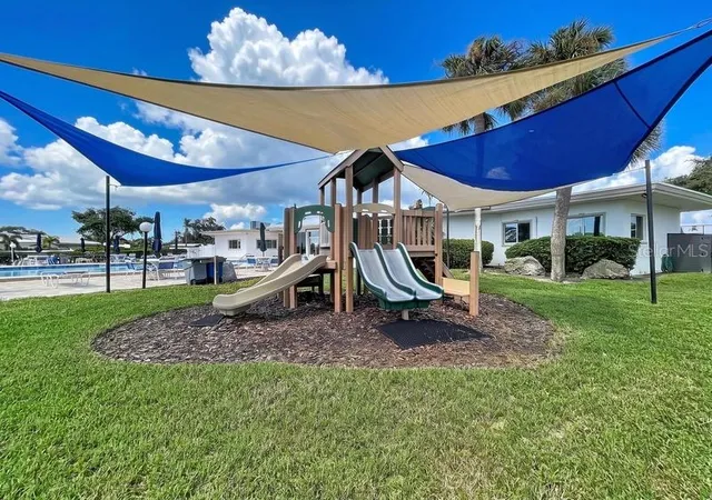 image of 10351 Regal Dr, LARGO, FL 33774