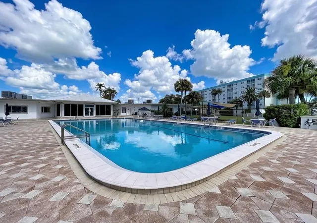 2nd image of 10351 Regal Dr, LARGO, FL 33774