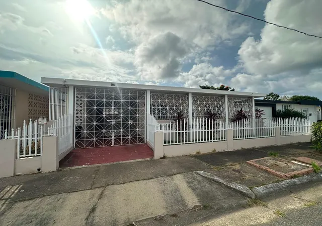 Single family home for sale at Ah 19 Jardines De Country Clb, CAROLINA, PR 00979 | MLS# PR9123570