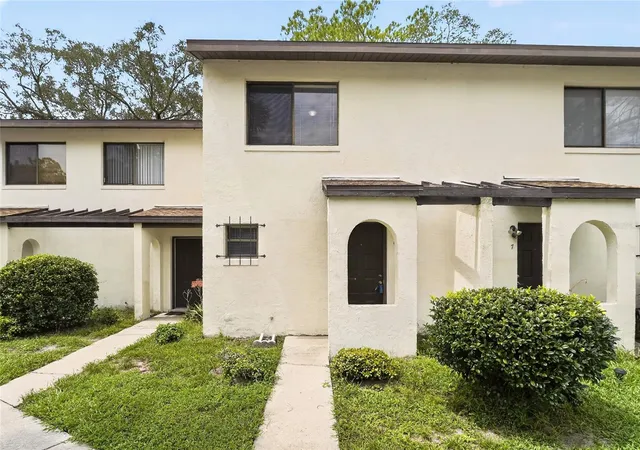 Photo 2 of Condo for sale at 2635 Sw 35th Place #1506, Gainesville, FL 32608 | MLS# GC542891 | Listing updated on 2026-09-01