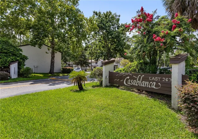 Listing Photo 2 - Condo for sale in building located at 2635 Sw 35Th Pl, Gainesville, FL 32608 - Unit #1506