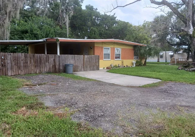 Photo 3 of Single family home for sale at 5115 Green Key Rd, New Port Richey, FL 34652 | MLS# TB8540862 | Listing updated on 2026-08-21