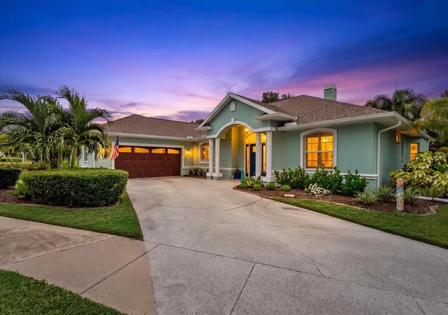 Photo 3 of Single family home for sale at 2166 Sonoma Dr E, Nokomis, FL 34275 | MLS# A4703583 | Listing updated on 2026-10-08