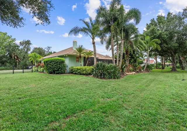 Photo 48 of Single family home for sale at 2166 Sonoma Dr E, NOKOMIS, FL 34275 | MLS# A4703583 | Listing updated on 2026-10-09