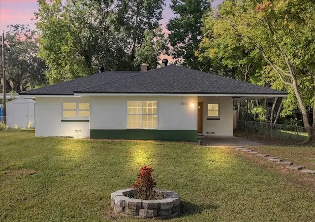 1st image of 1008 10th St, Daytona Beach, FL 32117 | MLS# O6435296