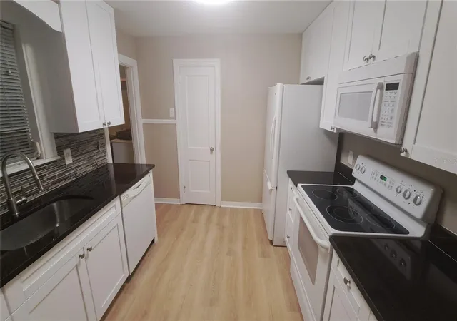 4th image of 4200 2Nd Ave N, St Petersburg, FL 33713 | MLS# TB8540866