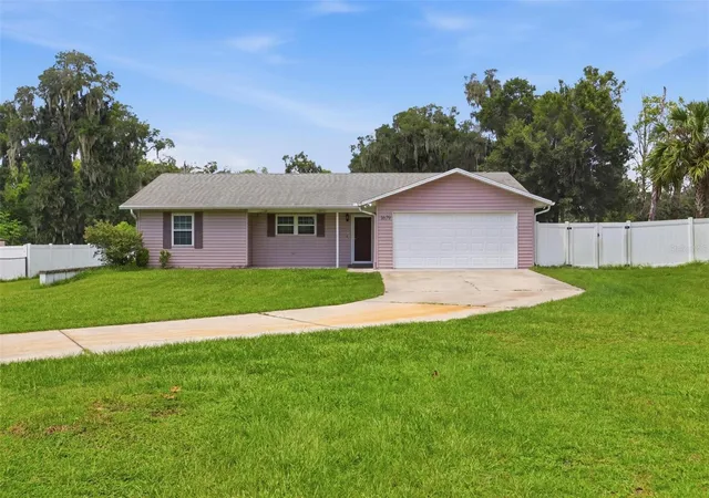 Photo 1 of Single family home for sale at 1679 W Euclid Ave, Deland, FL 32720 | MLS# V4950851 | Listing updated on 2026-09-29