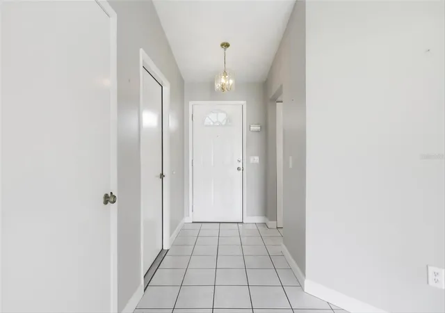 4th image of 1679 W Euclid Ave, Deland, FL 32720 | MLS# V4950851