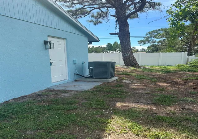 52nd image of 1016 Kimball Rd, Venice, FL 34293 | MLS# N6145426