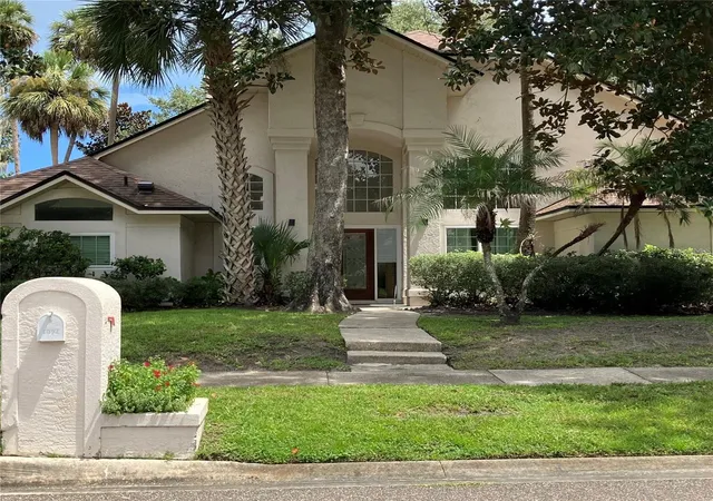 Photo 1 of Single family home for sale at 1924 Ayrshier Pl, Oviedo, FL 32765 | MLS# O6435308 | Listing updated on 2026-09-25
