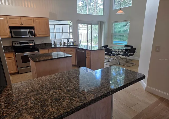 Photo 3 of Single family home for sale at 1924 Ayrshier Pl, Oviedo, FL 32765 | MLS# O6435308 | Listing updated on 2026-09-25