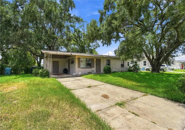 Photo 2 of Single family home for sale at 4186 Cepeda St, Orlando, FL 32811 | MLS# TB8540884 | Listing updated on 2026-08-26