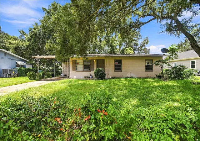 Photo 4 of Single family home for sale at 4186 Cepeda St, Orlando, FL 32811 | MLS# TB8540884 | Listing updated on 2026-08-26