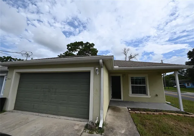 Photo 1 of Single family home for sale at 5302 School Rd, New Port Richey, FL 34652 | MLS# TB8540886 | Listing updated on 2026-08-21