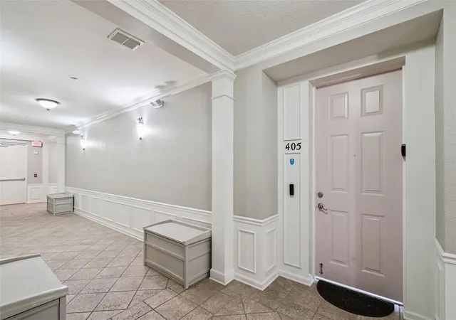 Photo 3 of Condo for sale at 4840 Cayview Ave #405, Orlando, FL 32819 | MLS# S5155996 | Listing updated on 2026-09-01