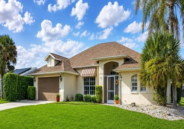 Photo 1 of Sale Pending at 35 Bunker Cir, Rotonda West, FL 33947 | MLS# A4703586 | Listing updated on 2026-09-13