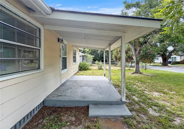 2nd image of 1455 10th St Nw, Largo, FL 33770 | MLS# TB8540892