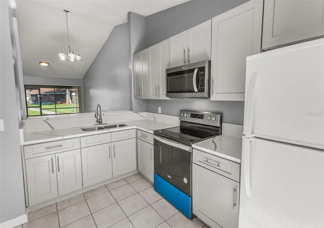 4th image of 85 Silver Park Cir, Kissimmee, FL 34743 | MLS# S5155998