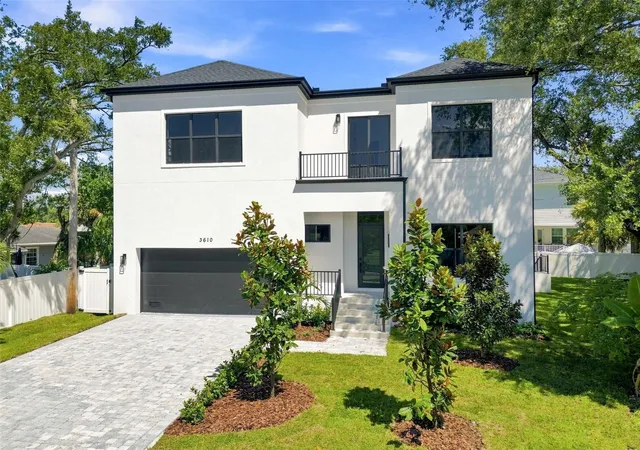 Photo 1 of Single family home for sale at 3610 S Renellie Dr, Tampa, FL 33629 | MLS# TB8540902 | Listing updated on 2026-09-21