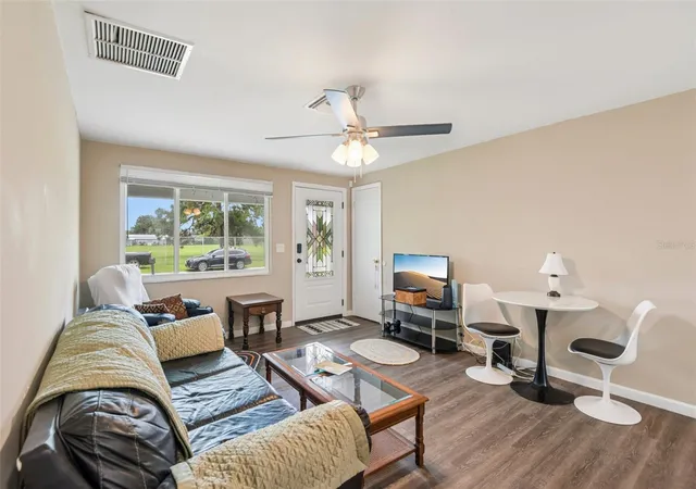 4th image of 8401 Portulaca Ave, Seminole, FL 33777 | MLS# TB8540921